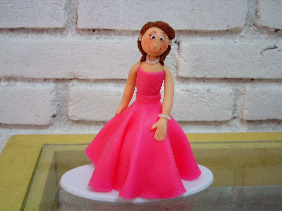 Topo de Bolo Personalizado - Decoração para Bolo - Topper Tema Barbie -  Loira - Morena